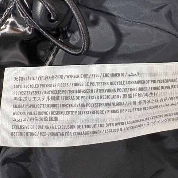 Hollister Black Puffer Jacket - Picture 4 of 8